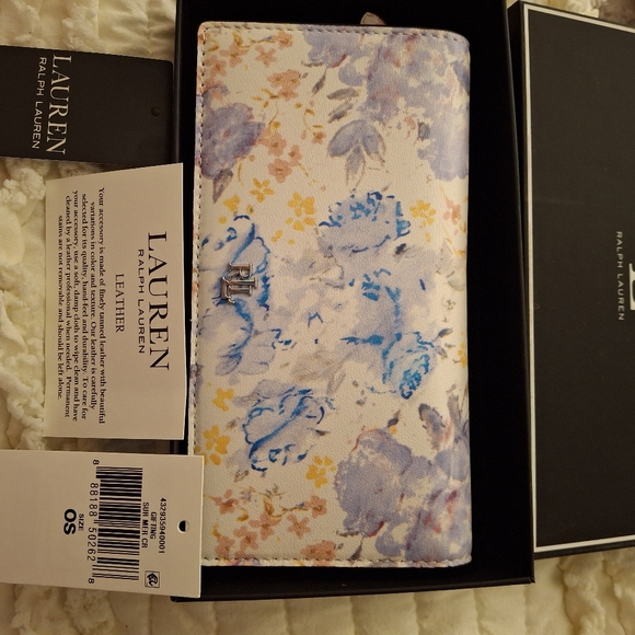 Ladies Ralph Lauren  leather wallet - Picture 1 of 3